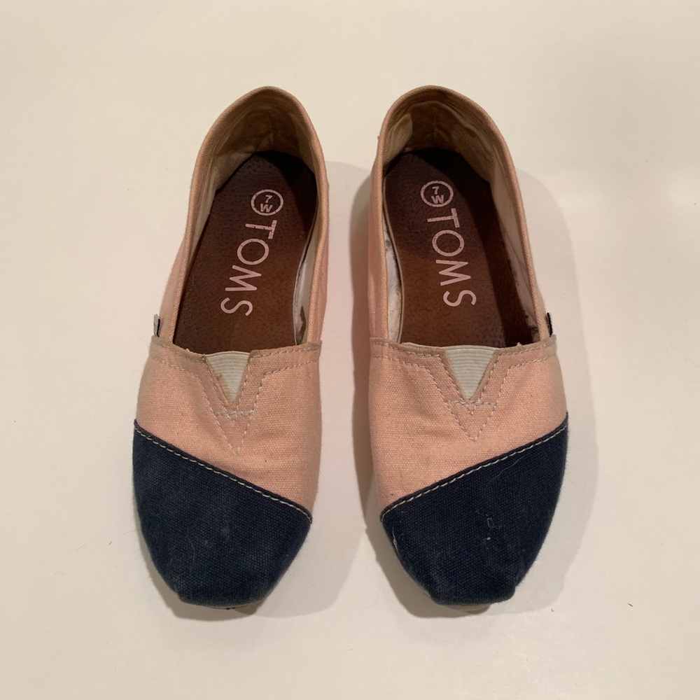 Original TOMS women’s shoes 7